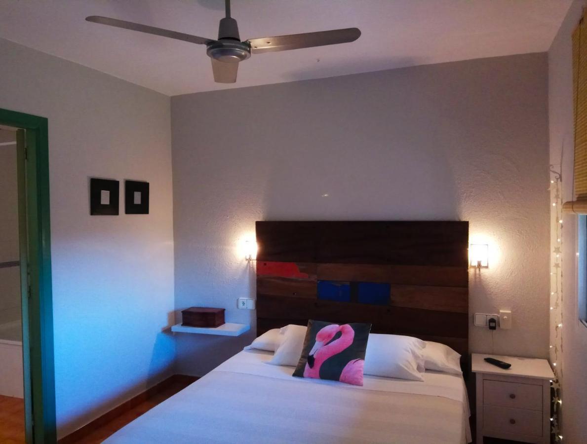 Casablanca El Petit Hotel Deltebre Exteriör bild